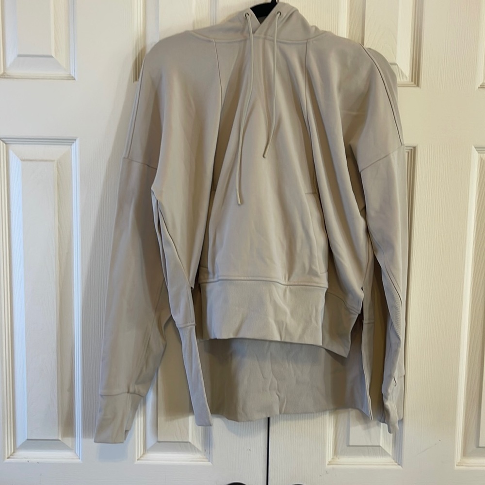 Cropped hoodie
